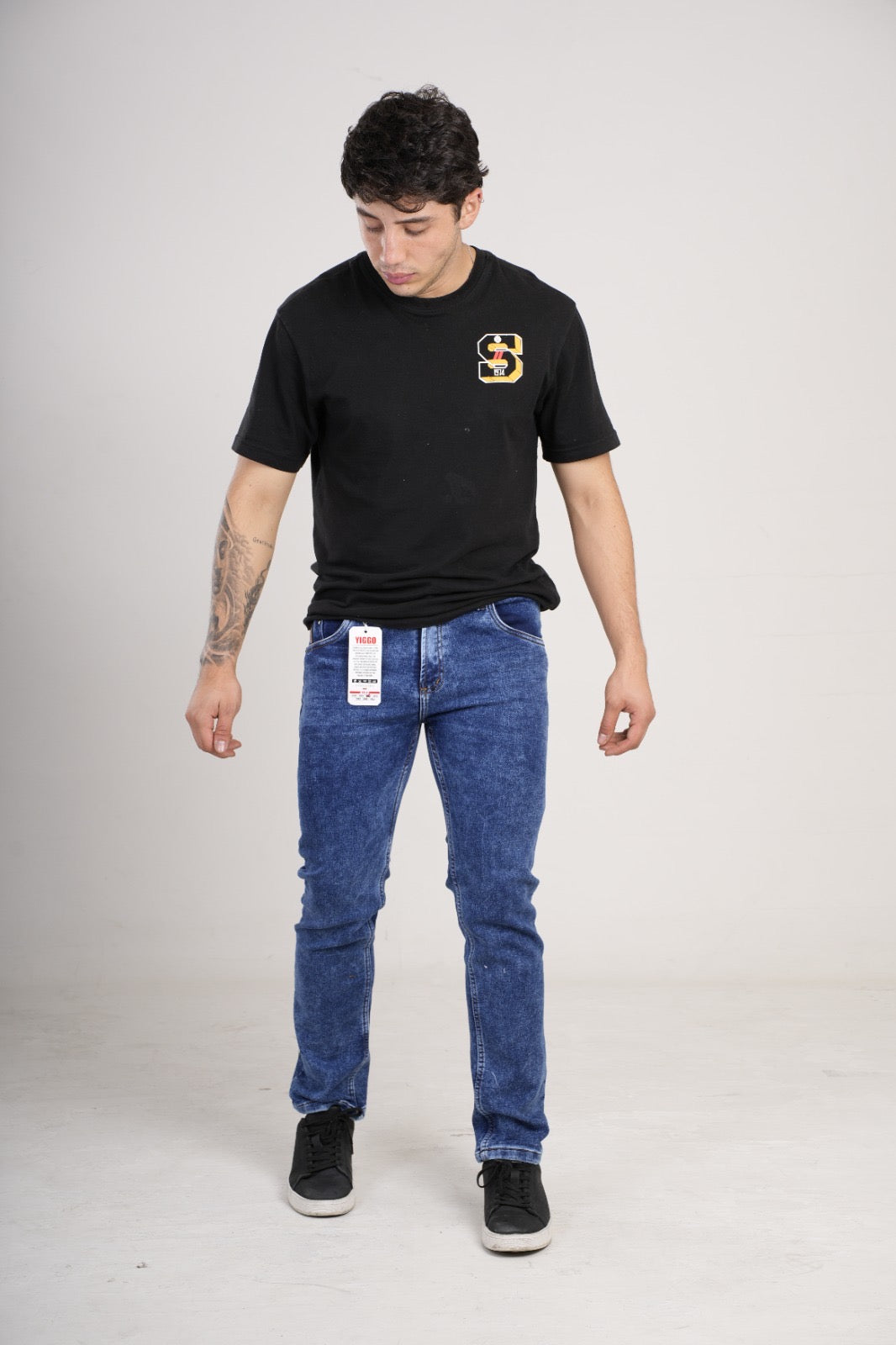Pantalón en Jean clásico bota recta frosteado