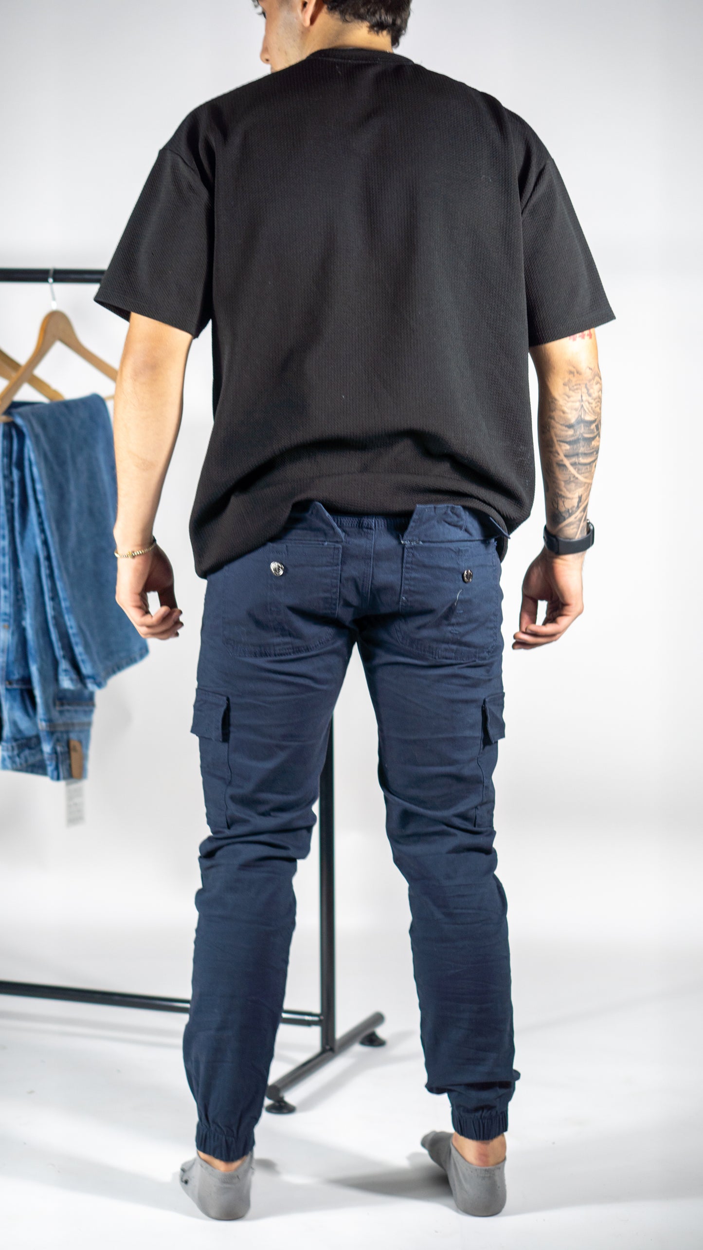 Pantalón tipo Cargo camuflado en drill Tono Azul