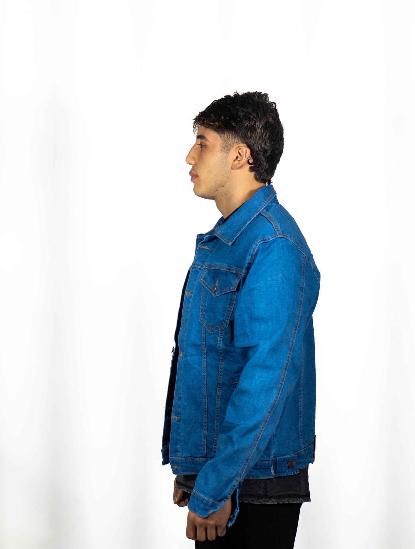 Chaqueta en Jean Clasica Azul medio