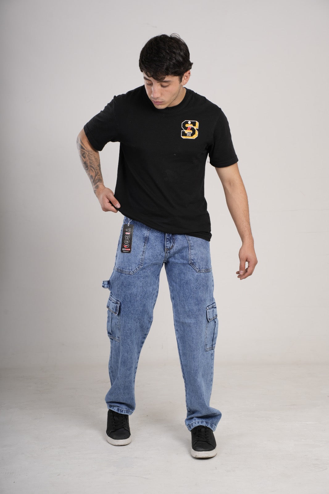 Pantalón en Jean rígido cargo camuflado azul frosteado medio