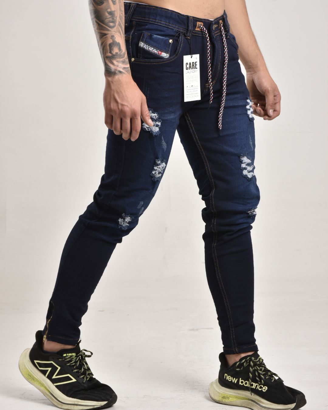 Jogger con cremallera azul oscuro