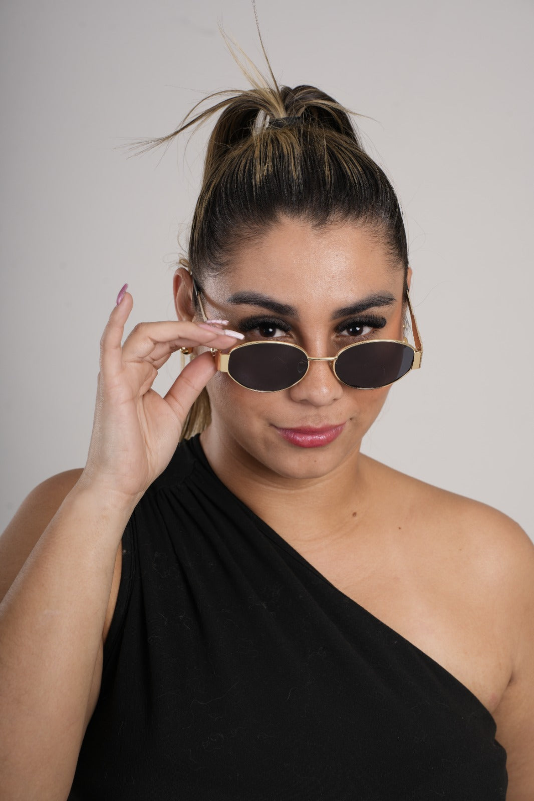 Gafas de sol nesty oro x negra