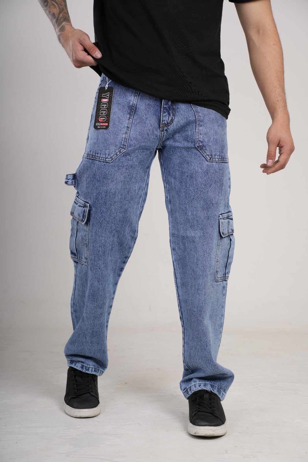 Pantalón en Jean rígido cargo camuflado azul frosteado medio