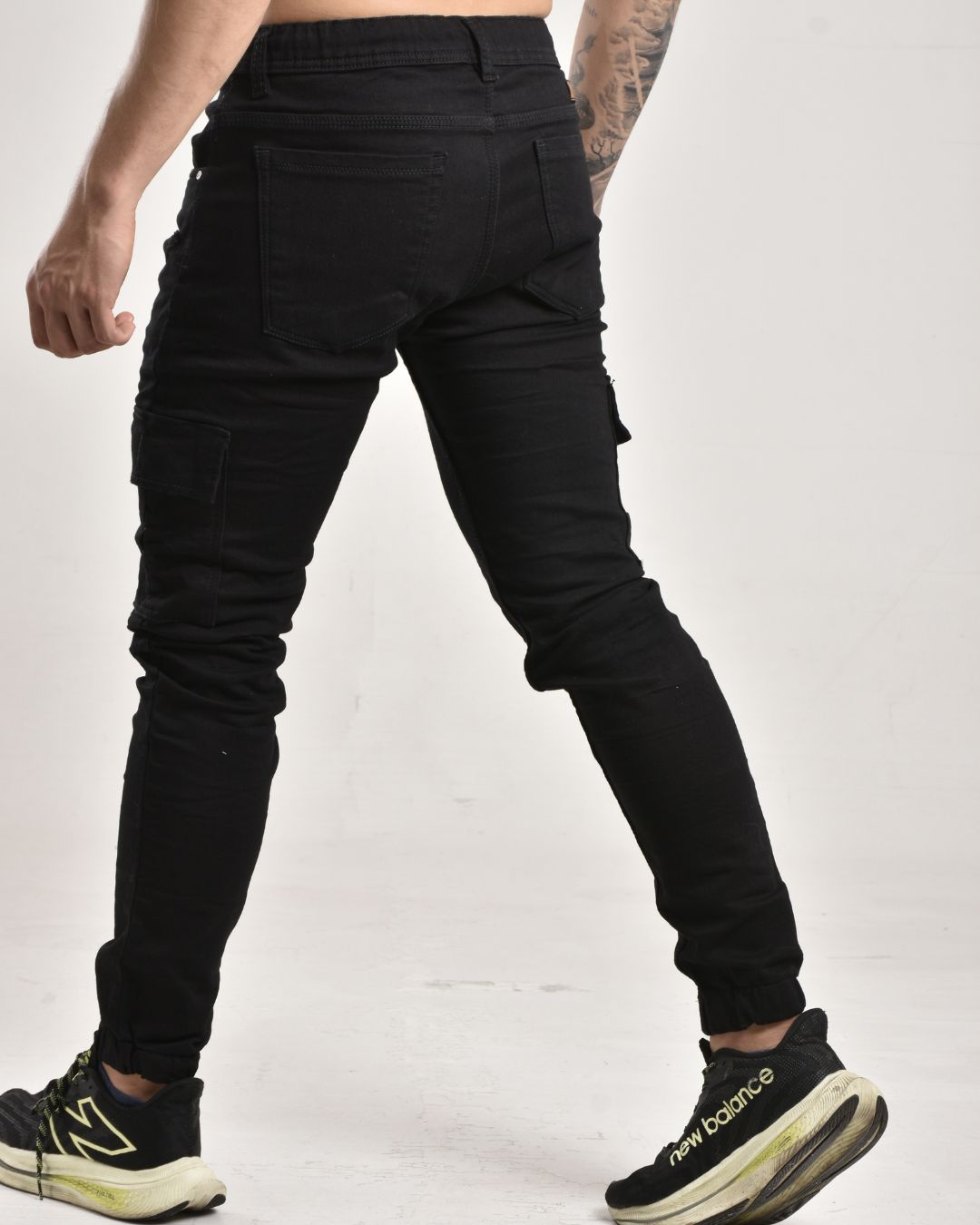 Camuflado en Jean negro