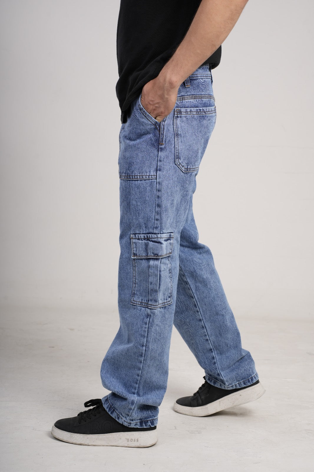 Pantalón en Jean rígido cargo camuflado azul frosteado medio